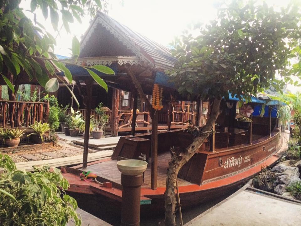 ルエンナムイェン リゾート アンパワー Samut Songkhram エクステリア 写真