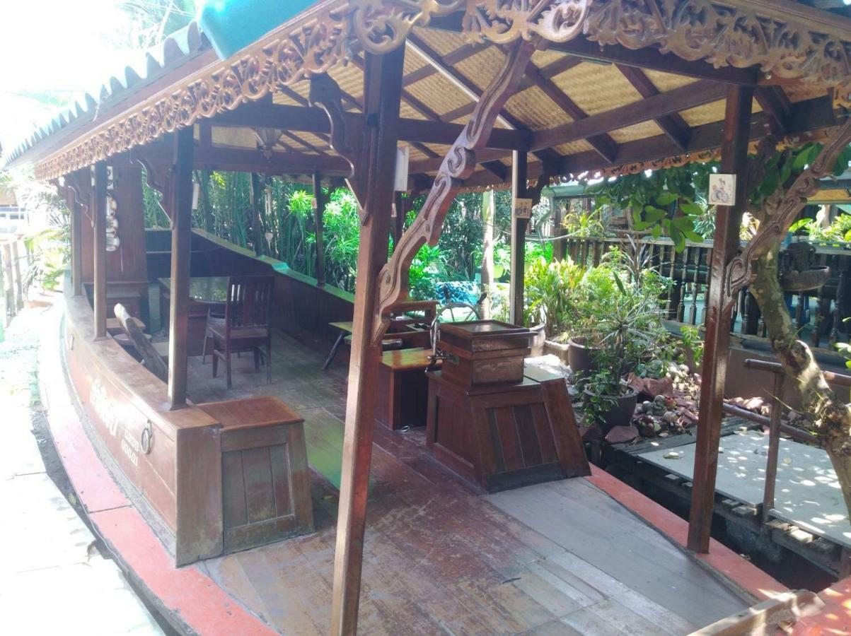 ルエンナムイェン リゾート アンパワー Samut Songkhram エクステリア 写真